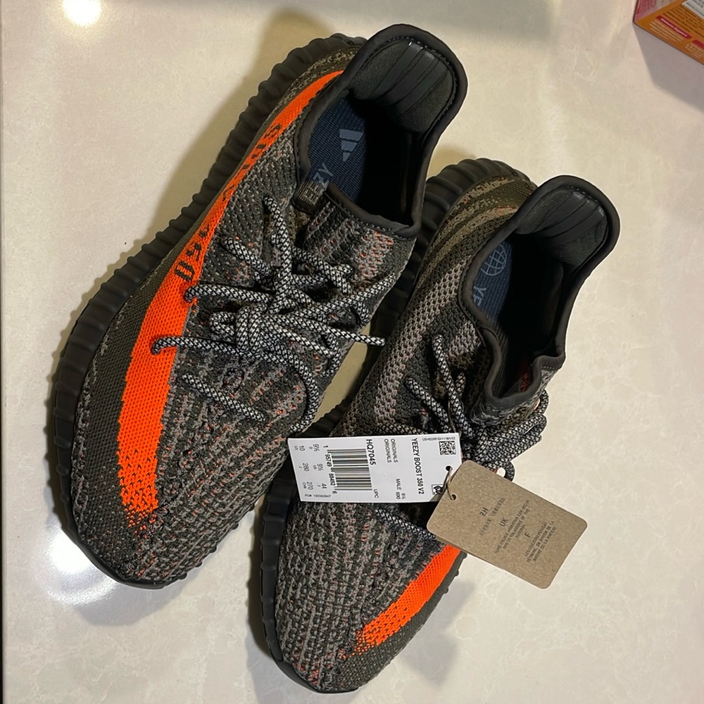 Yeezy Boost size 10